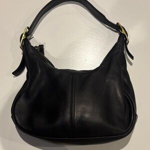 Vintage Coach East West Black Leather Hobo Bag 9342